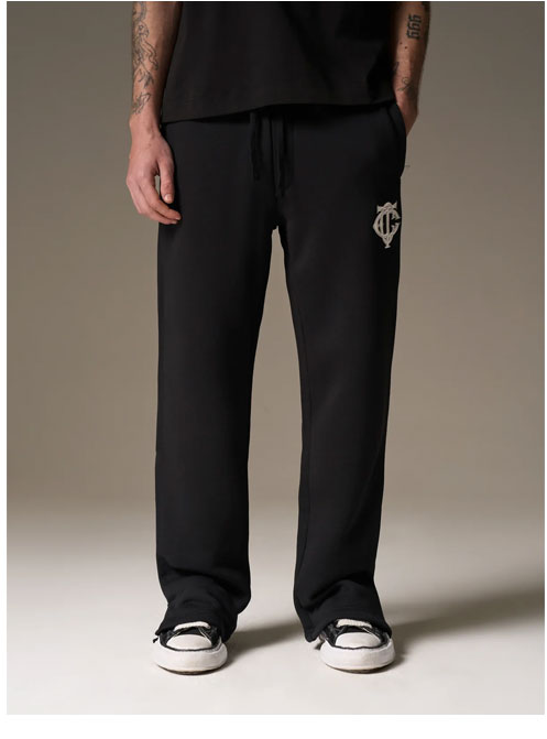 HEAVYWEIGHT MONOGRAM APPLIQUE EMBLEM JOGGERS