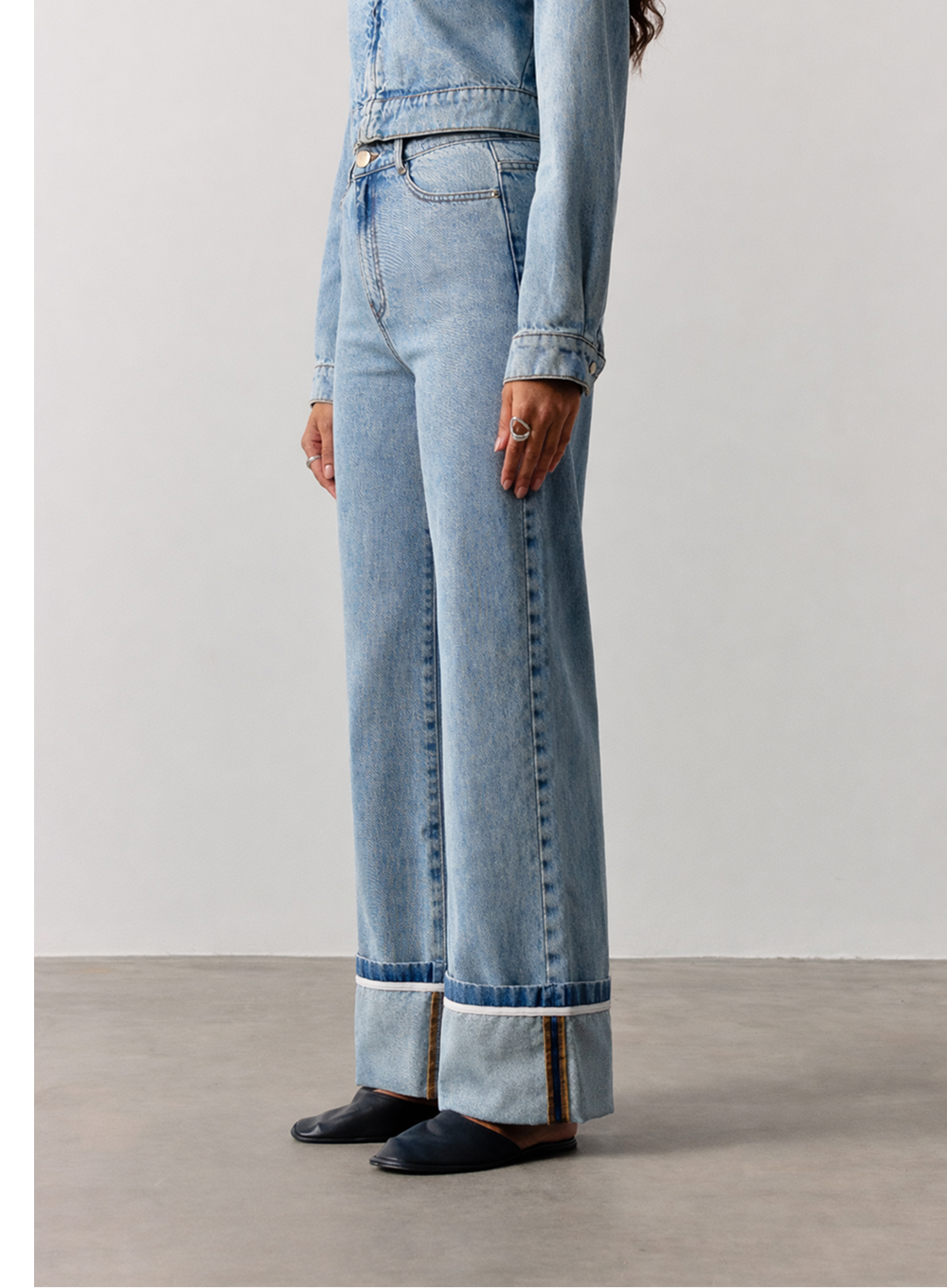 TURN UP HEM WIDE LEG JEANS