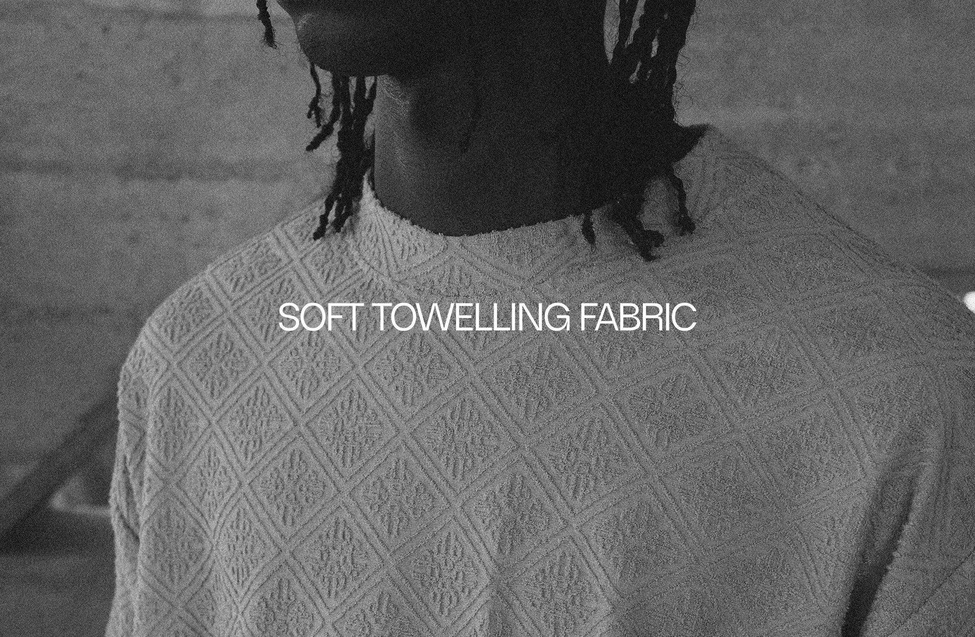 TOWELLING JACQUARD EMBLEM T-SHIRT
