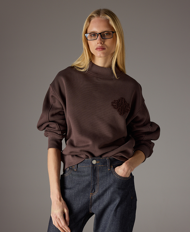 CHENILLE EMBLEM MOCK NECK CREW