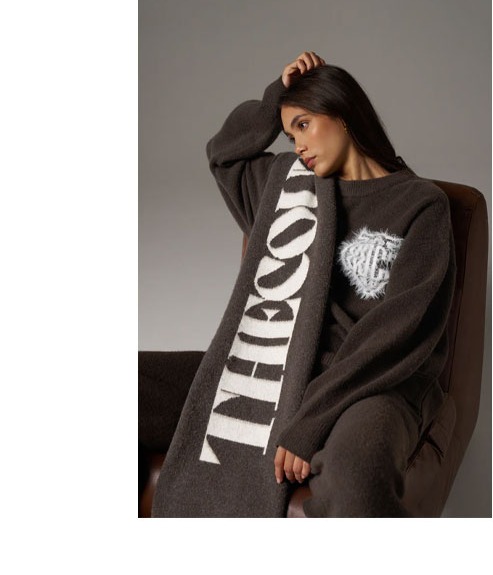 MONOGRAM FLUFFY KNIT CREW