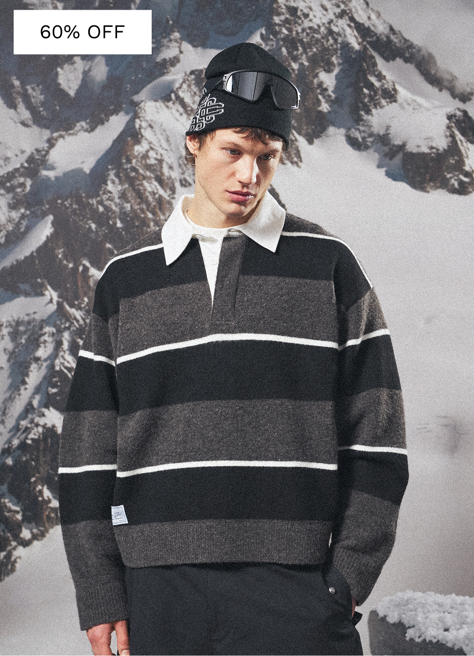 STRIPE CONTRAST COLLAR KNIT CREW