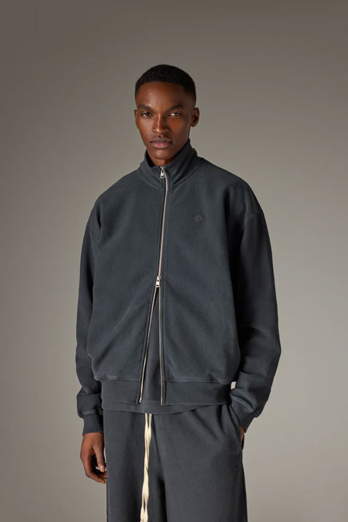 HEAVYWEIGHT WASHED RIBBED ZIP THROUGH FUNNEL NECK