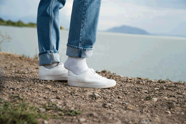 Irvine Ivory White step in