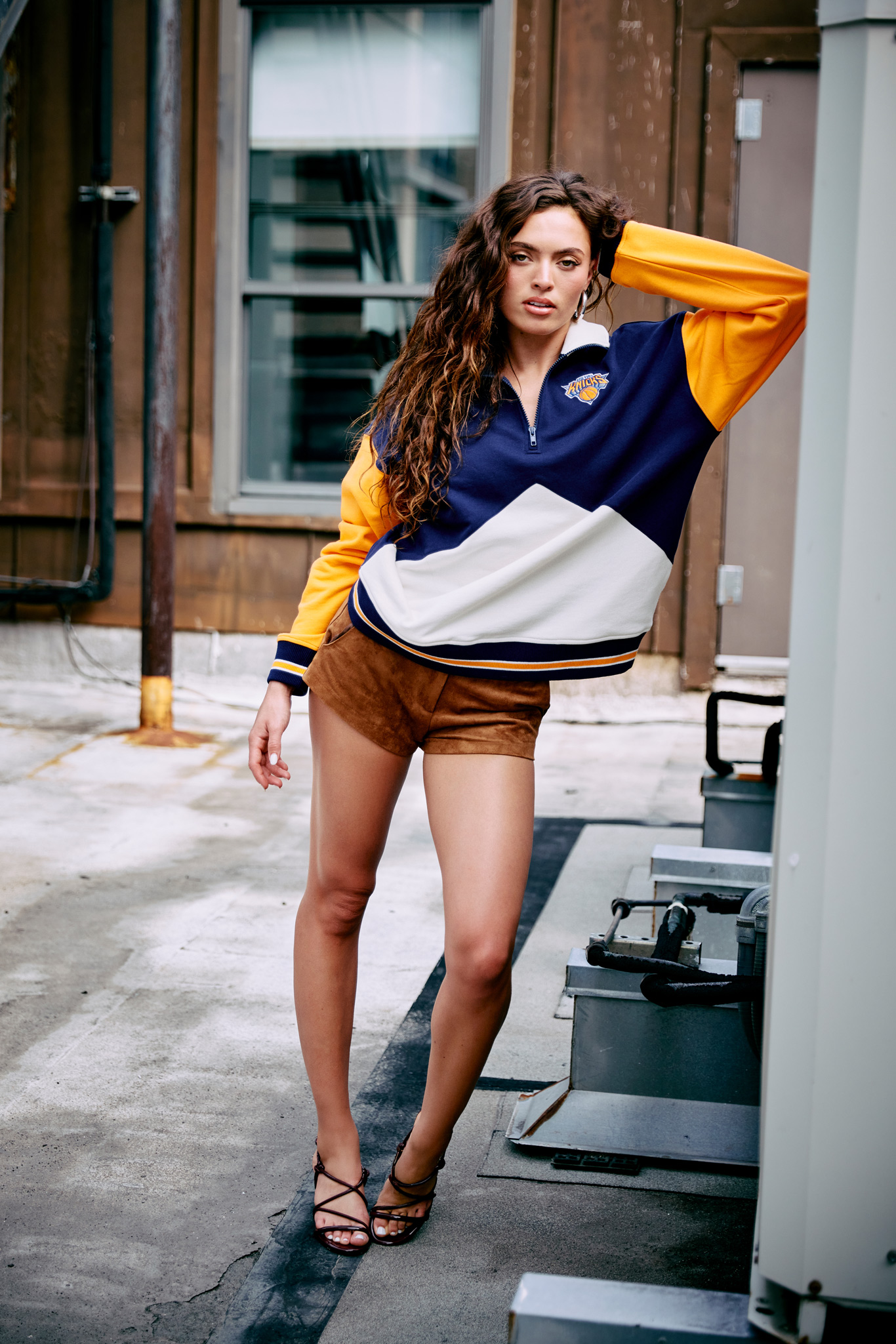 NY Knicks Colorblock Quarter Zip Sweatshirt in Blue, Orange and