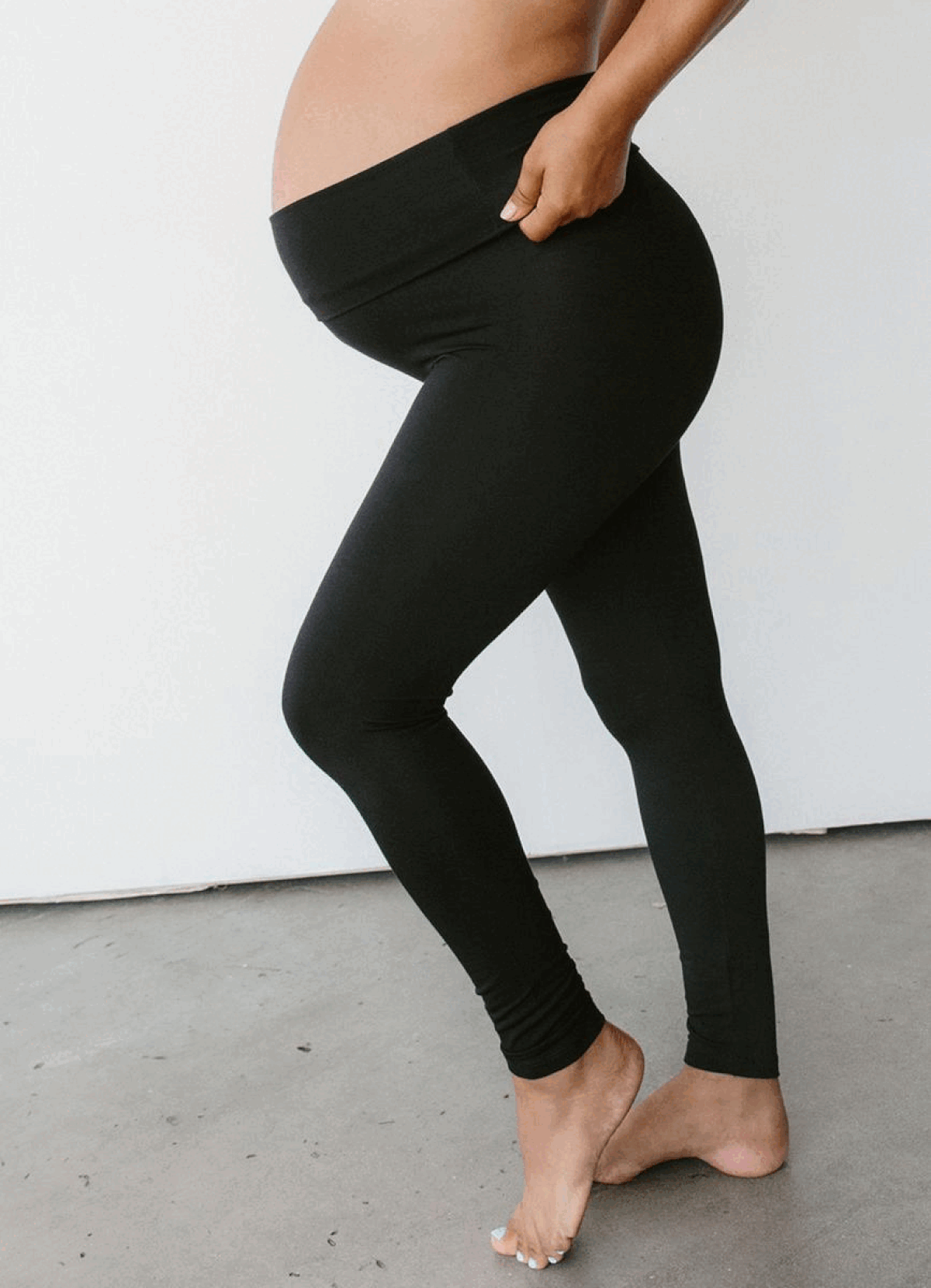 Your maternity wardrobe in one click Storq