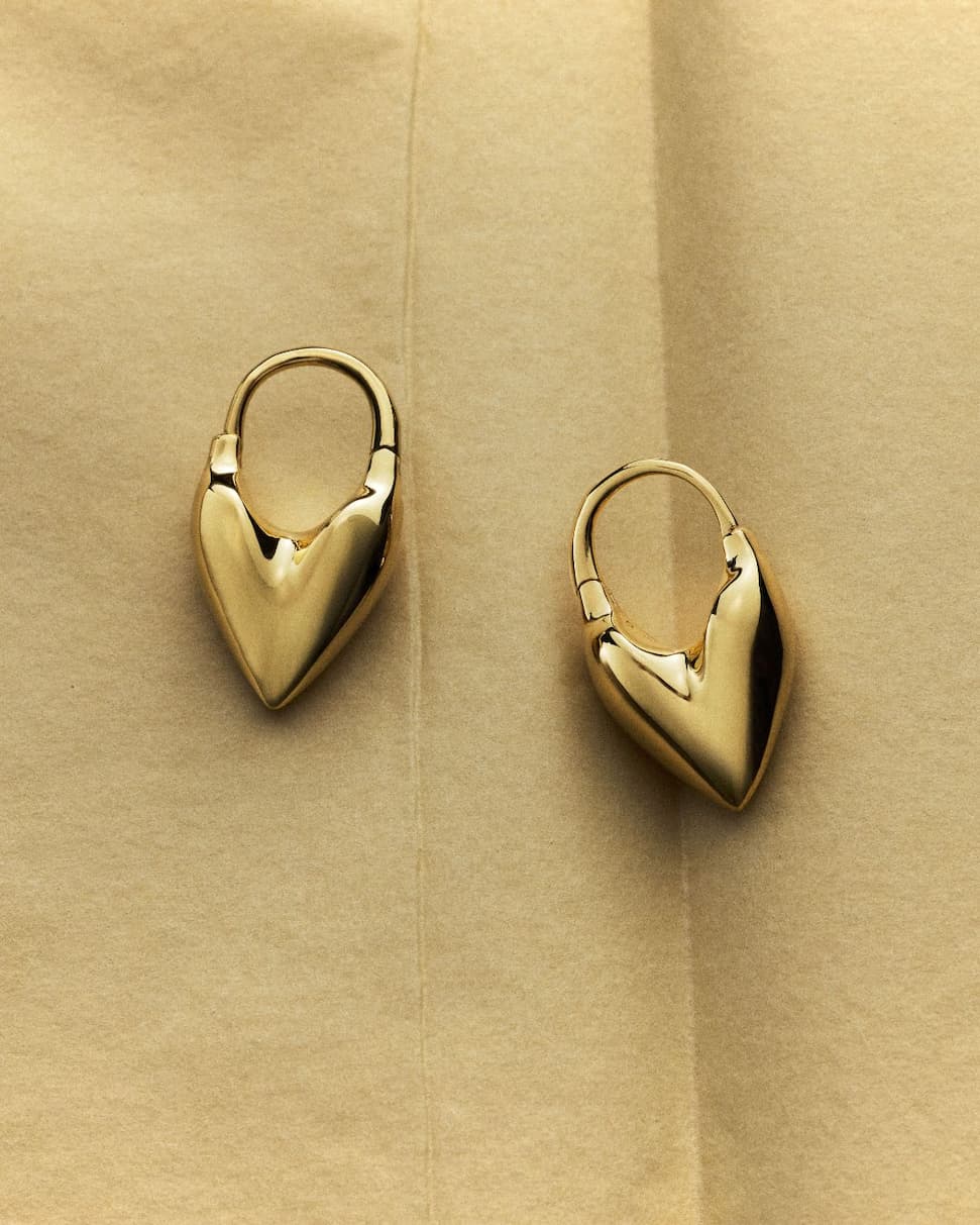 name and date pendants
