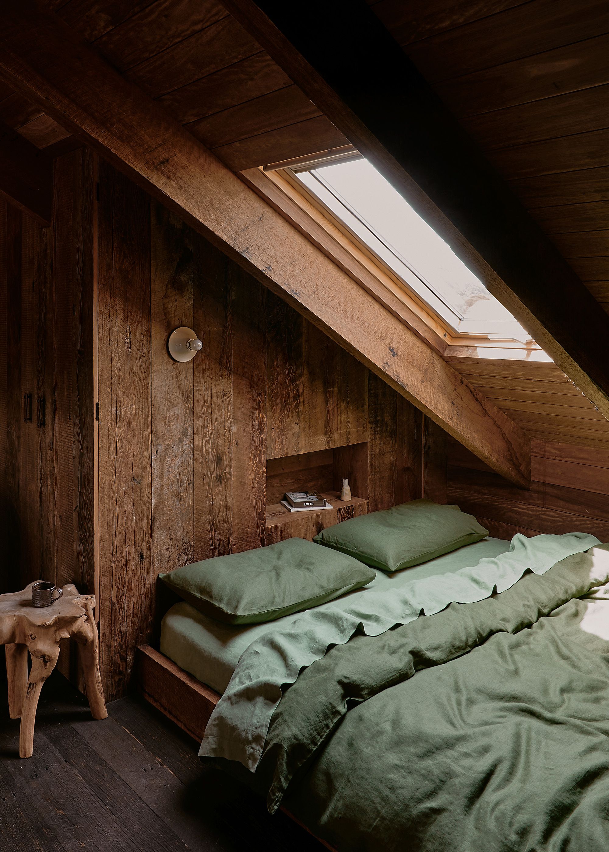 Will Linen Sheets Actually Keep You Warm in Winter? Bed Threads