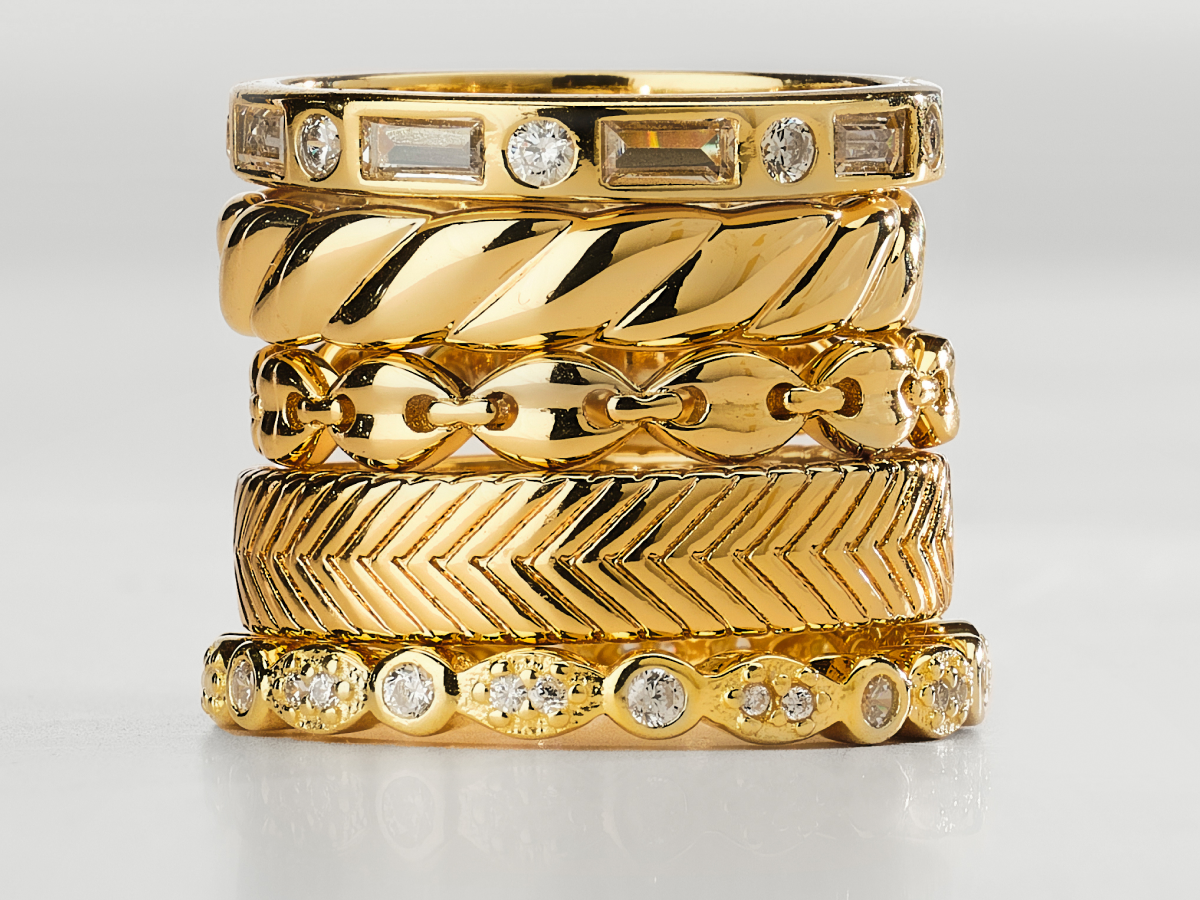 *stack of rings*