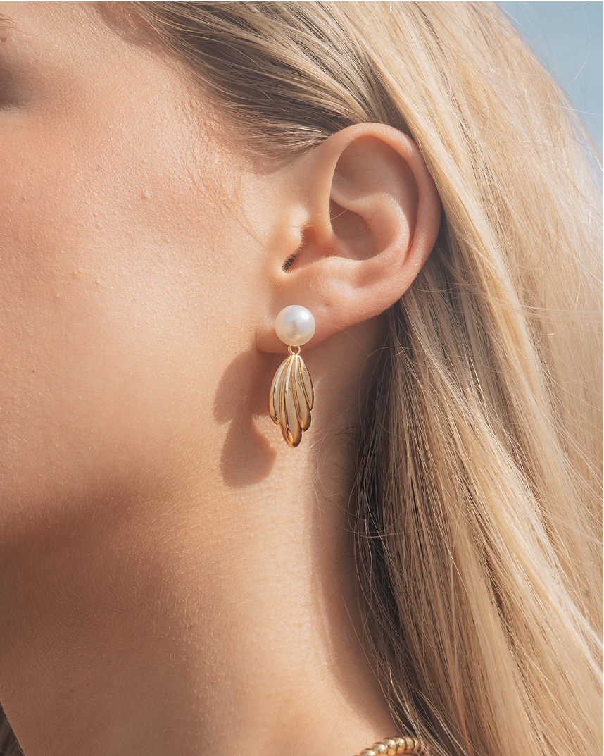 Chérie Pearl Shell Drop Stud Earrings