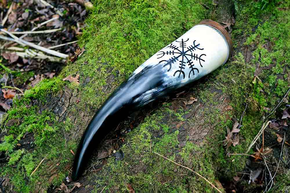 The making of a drinking horn Horns of Odin