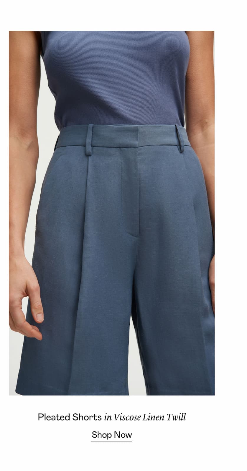 Pleated Shorts in Viscose Linen Twill