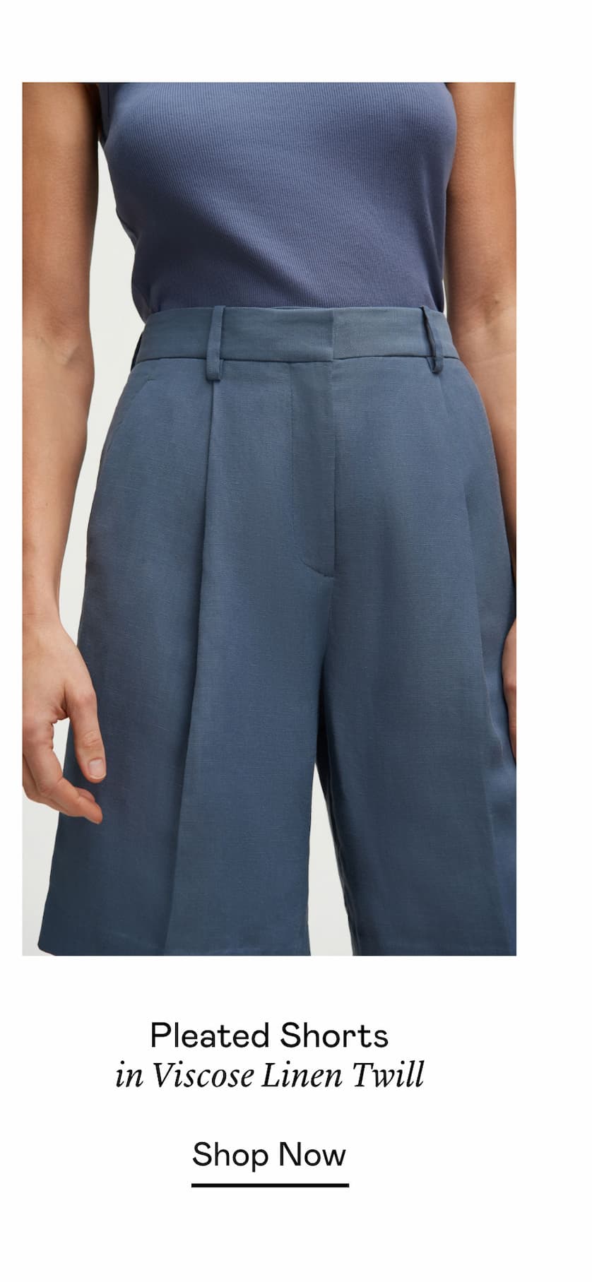 Pleated Shorts in Viscose Linen Twill