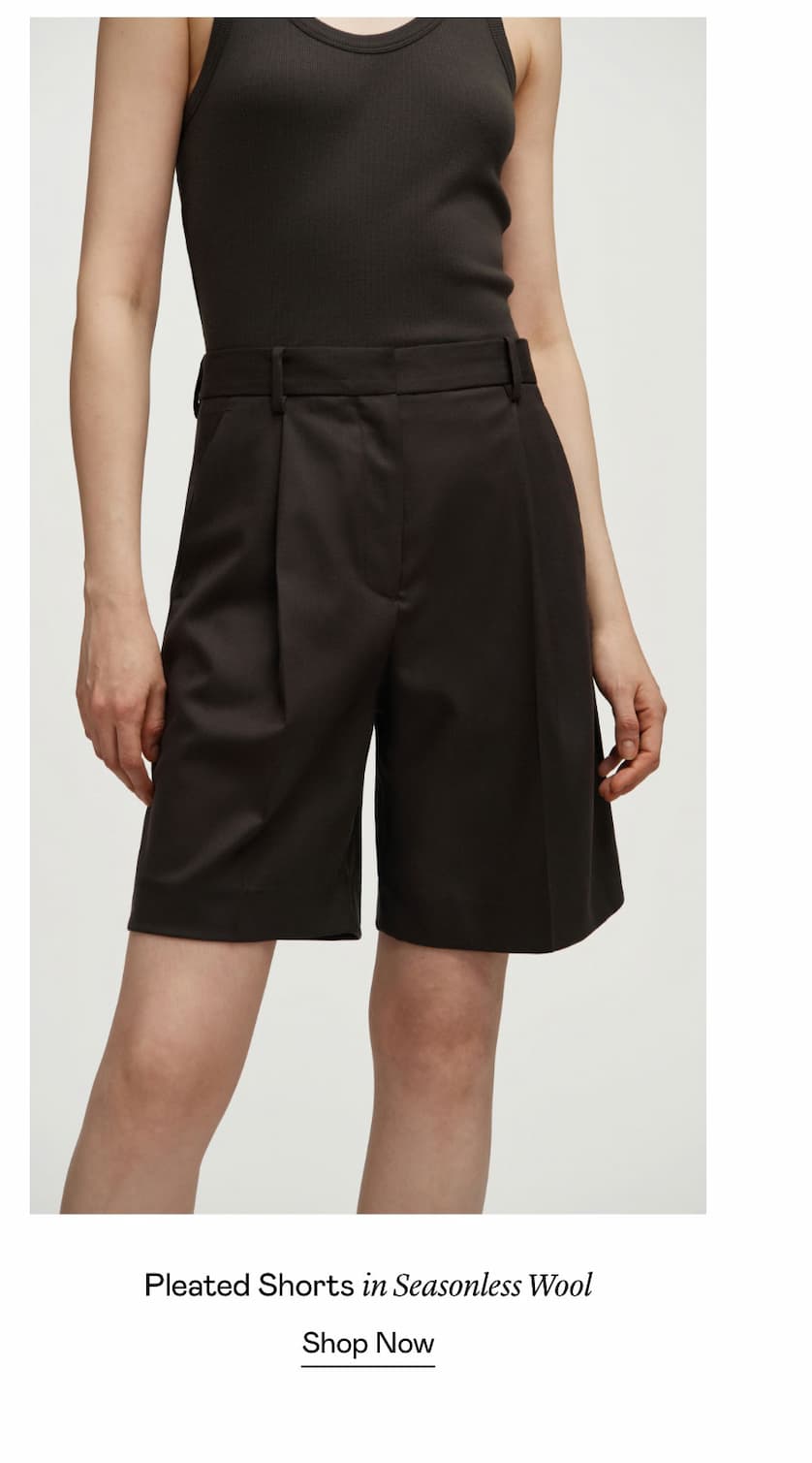 Pleated Shorts in Seasonless Wool