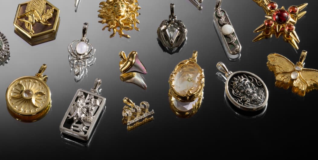 Black Friday - Free Mystery Charm