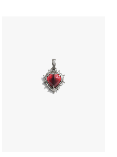 Heart of thorns amulet