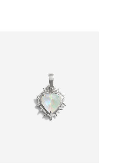 Heart of Thorns Amulet