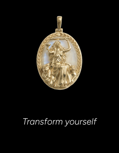 Circe Pendant