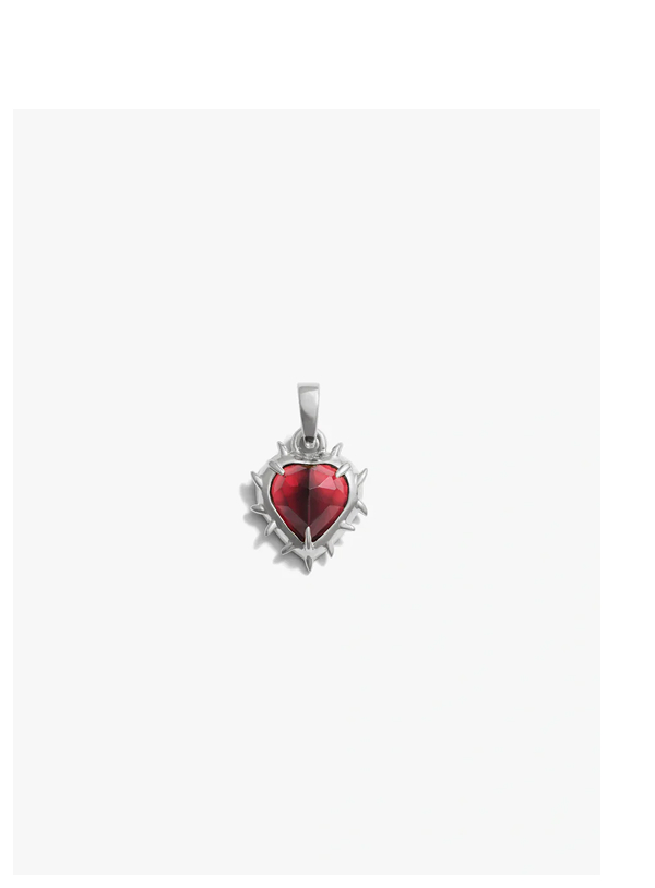 Heart of Thorns Amulet