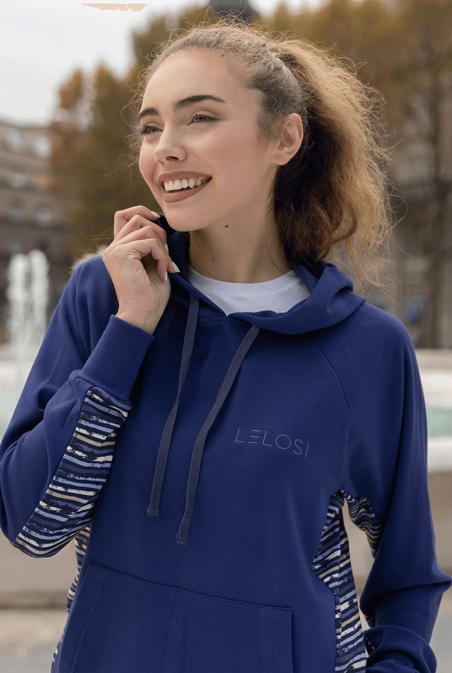 Strings hoodie