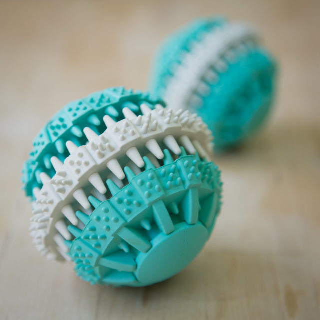 Fresh Mint Scented Brushing Ball
