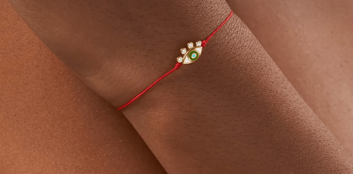 red bracelet image