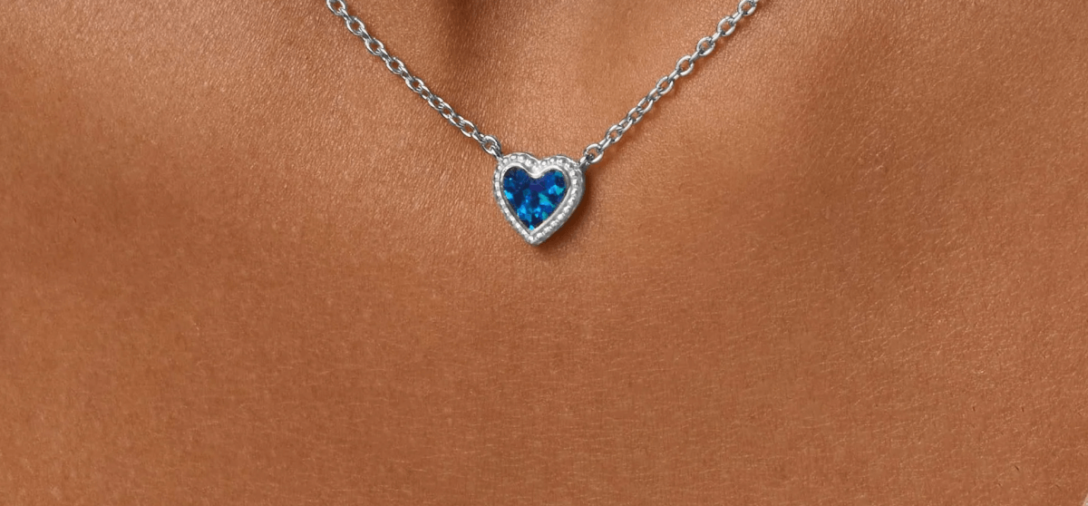 silver heart pendant necklace