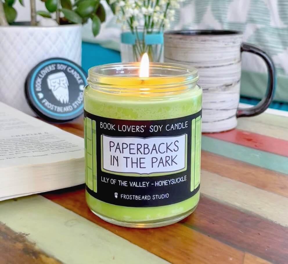Paperbacks in the Park soy candle