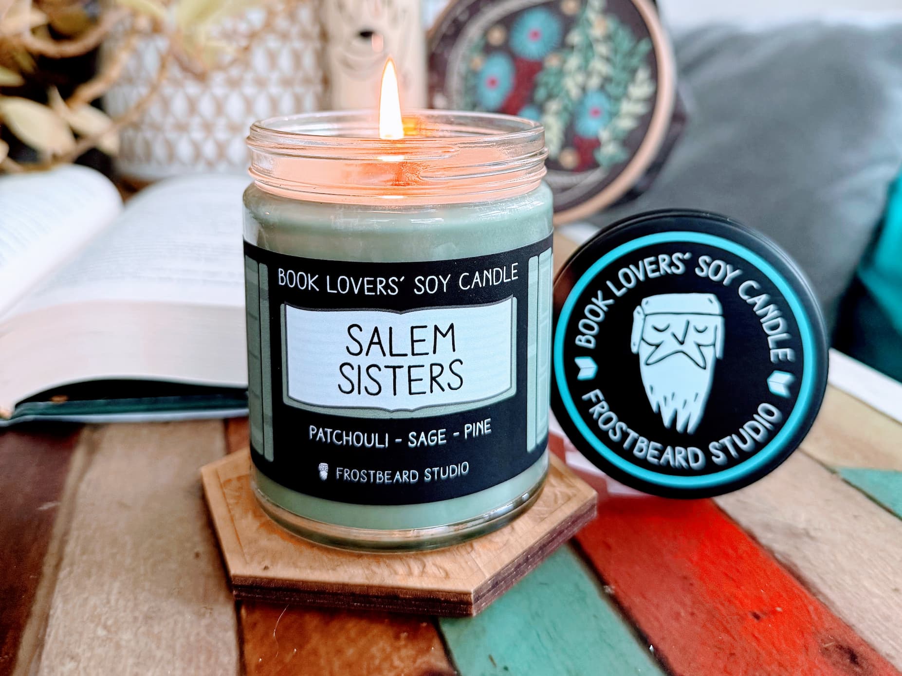 Salem Sisters soy candle