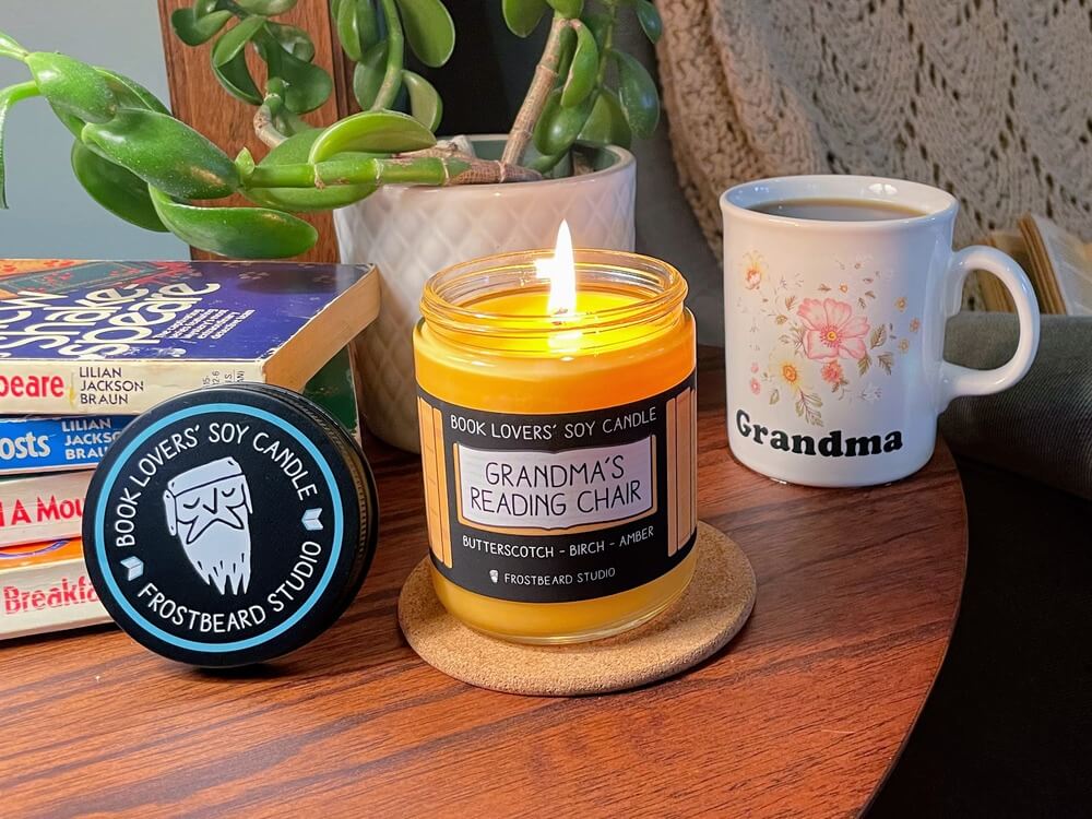 Grandma's Reading Chair candle