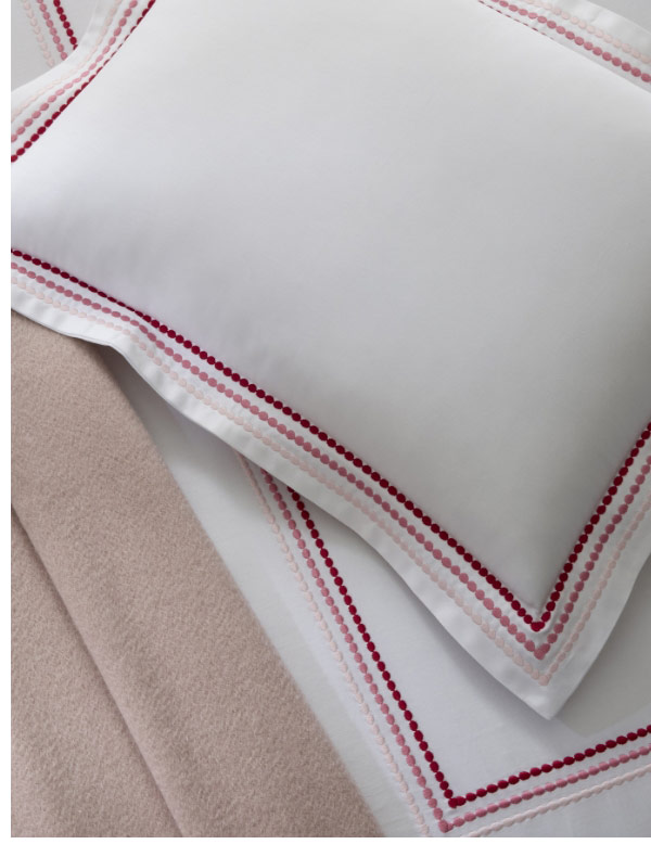 Amara Triple Pearl Sateen Duvet Cover