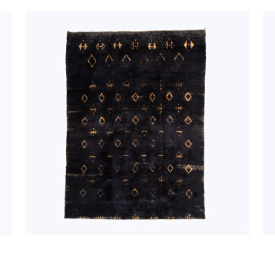 black rug