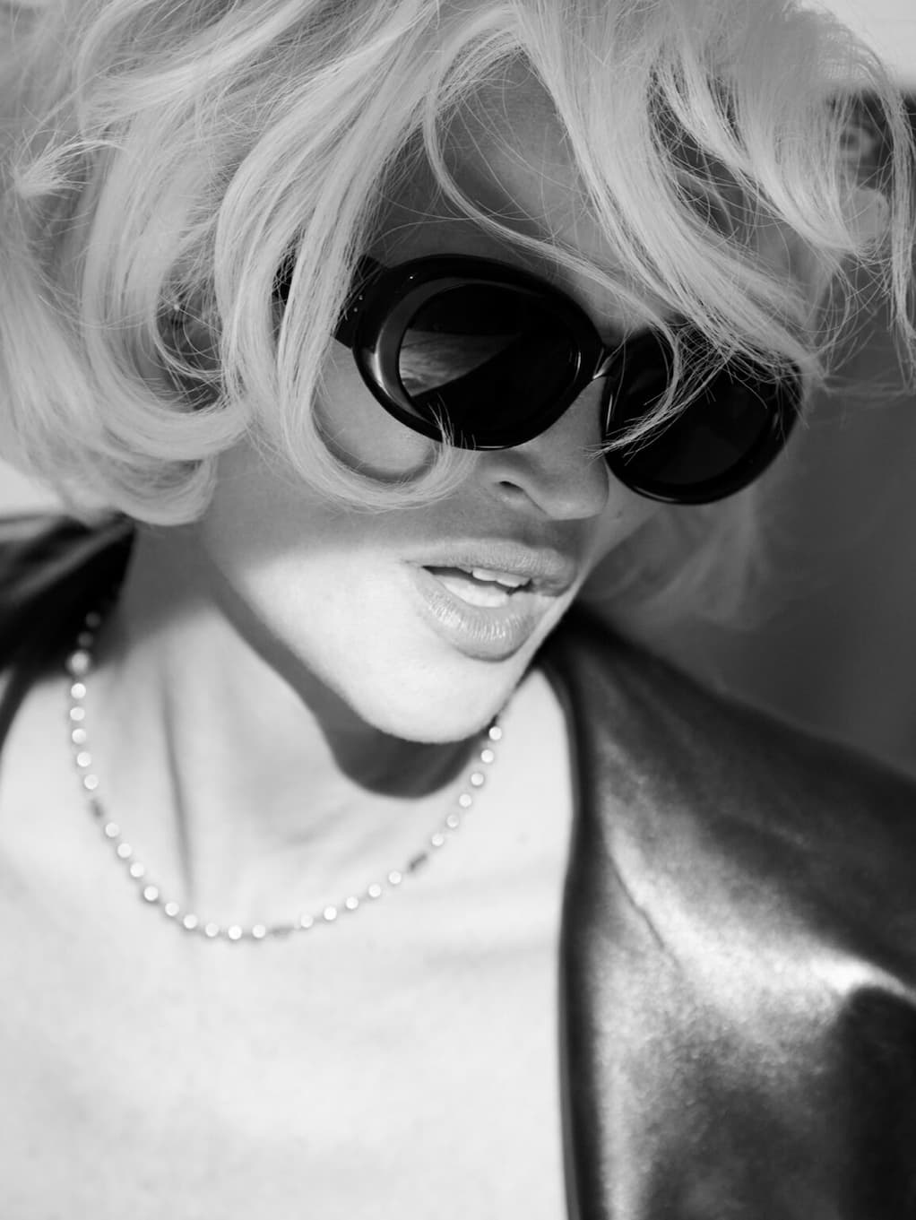 kate moss in the lina sunglasses