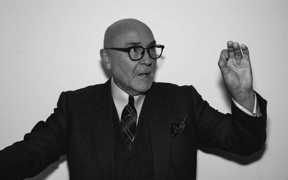mark powell in the darin glasses