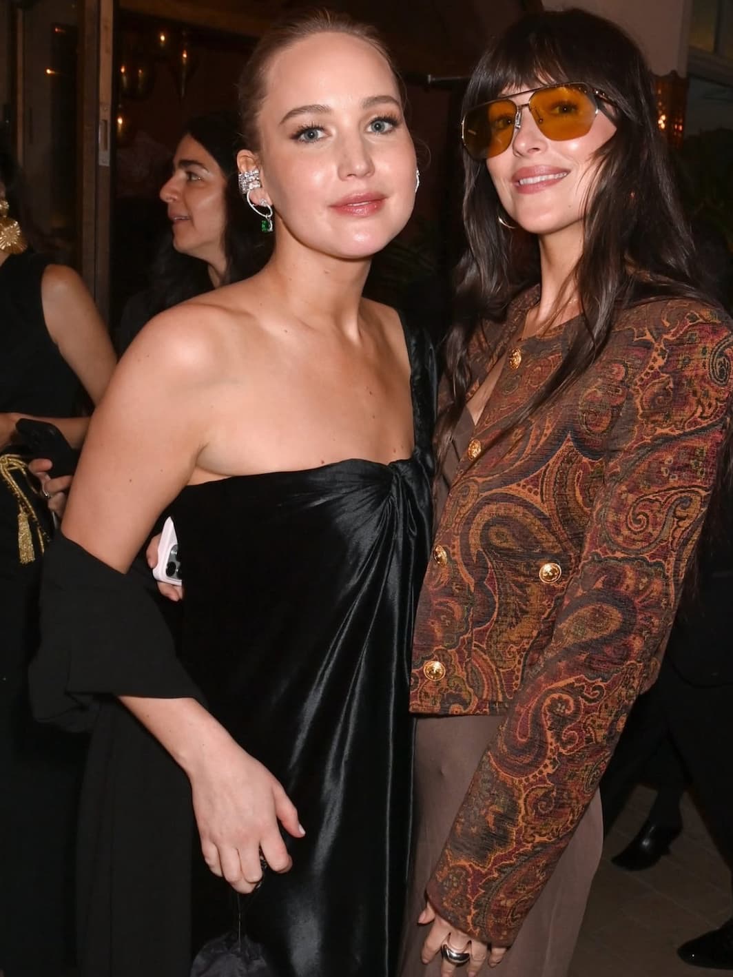 Dakota Johnson and Jenifer Lawrence