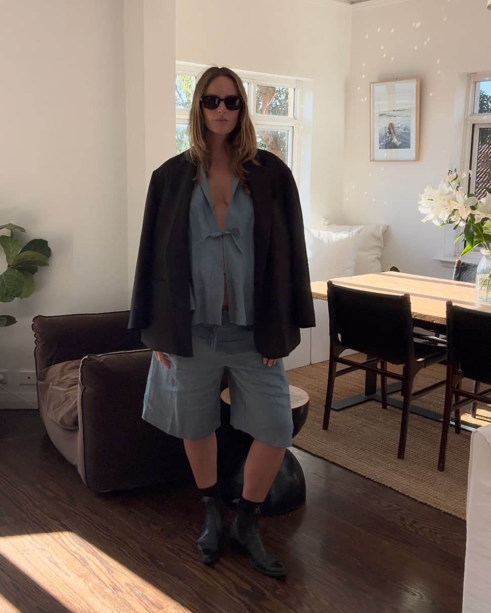 The Koko linen shorts styled with the Anya kimono, matching maternity set