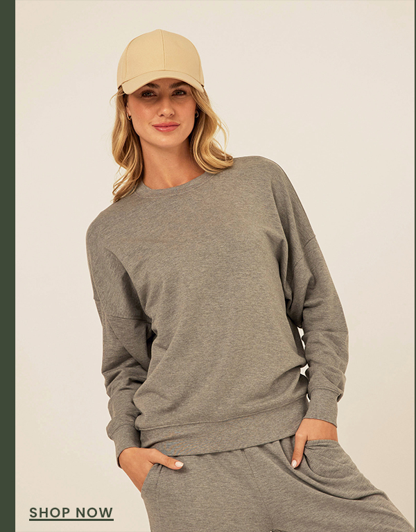 Cathy Boyfriend Feather Fleece Pullover