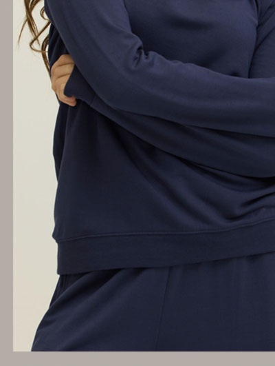Edwina Feather Fleece V-Neck Pullover