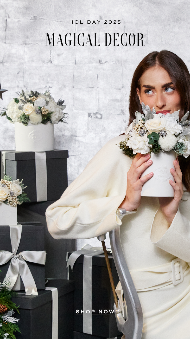 EXCLUSIVE GIFT WITH PURCHASE from the Venus Archive