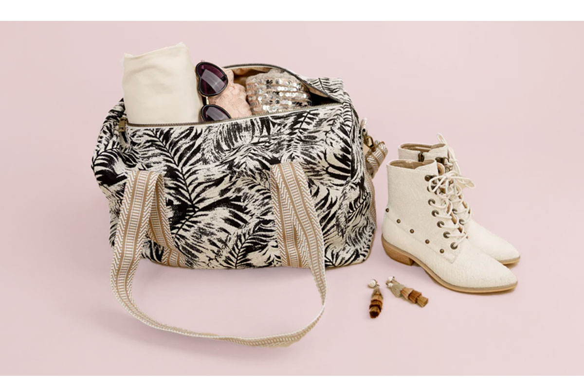 Annie Weekender Small in Black