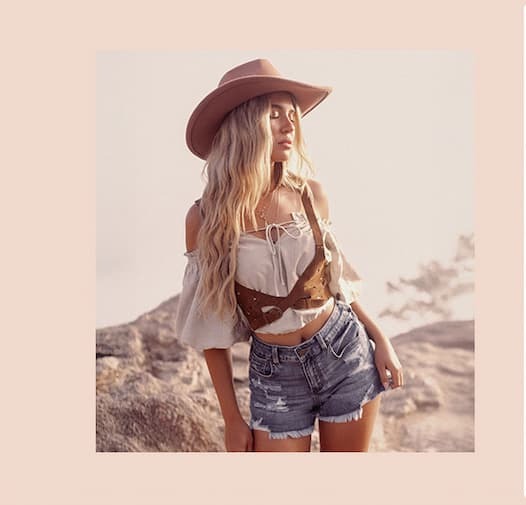 Kerra Top in Beige