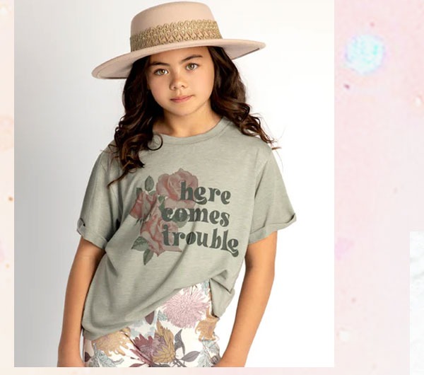 Here Comes Trouble Tee in Olive Ash