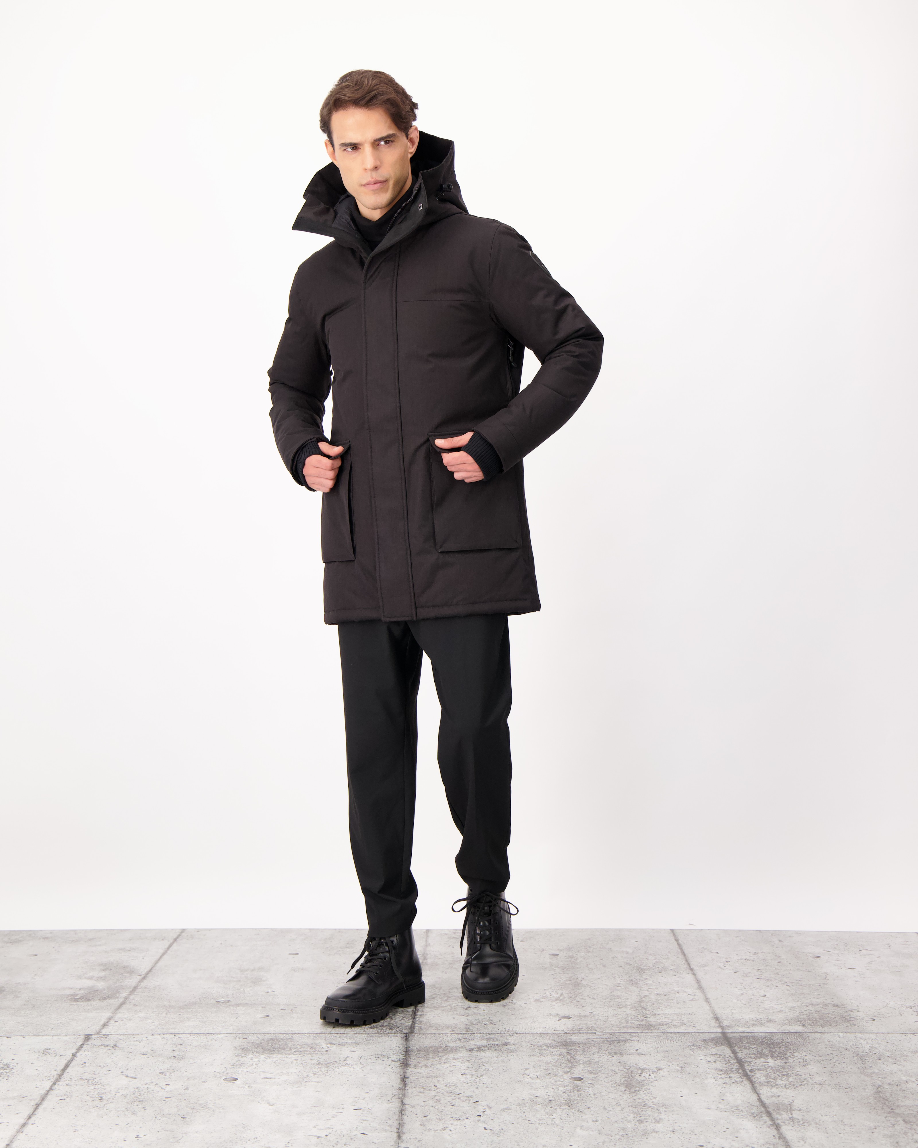 Yves Furless in Black