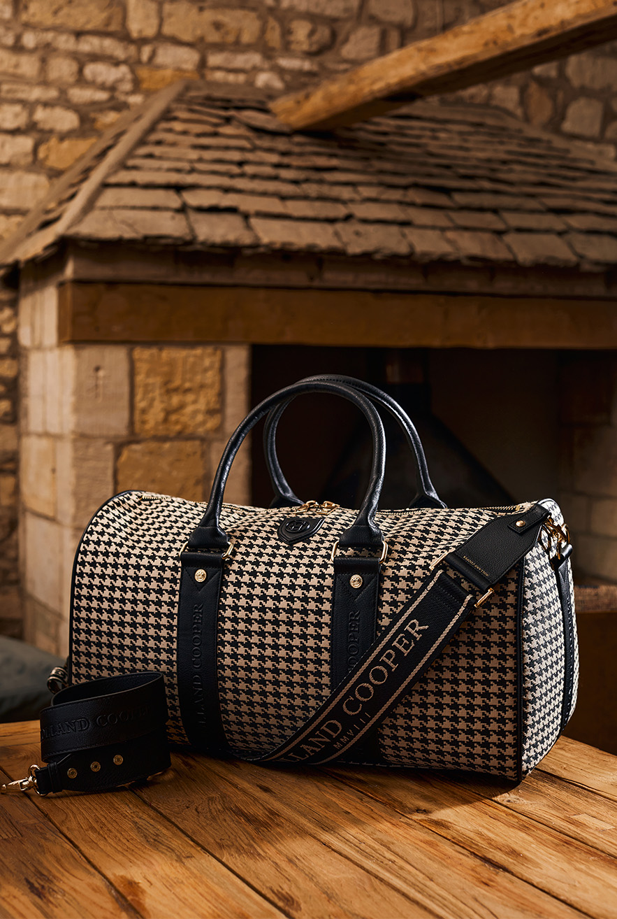 Regency Holdall (Ecru Houndstooth)