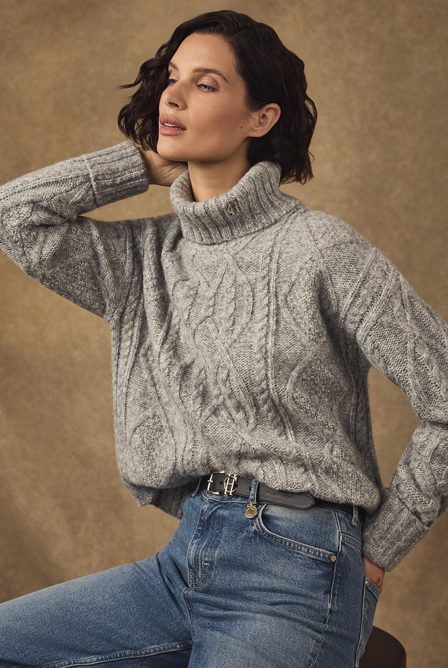 Noveli Roll Neck Knit Light Grey