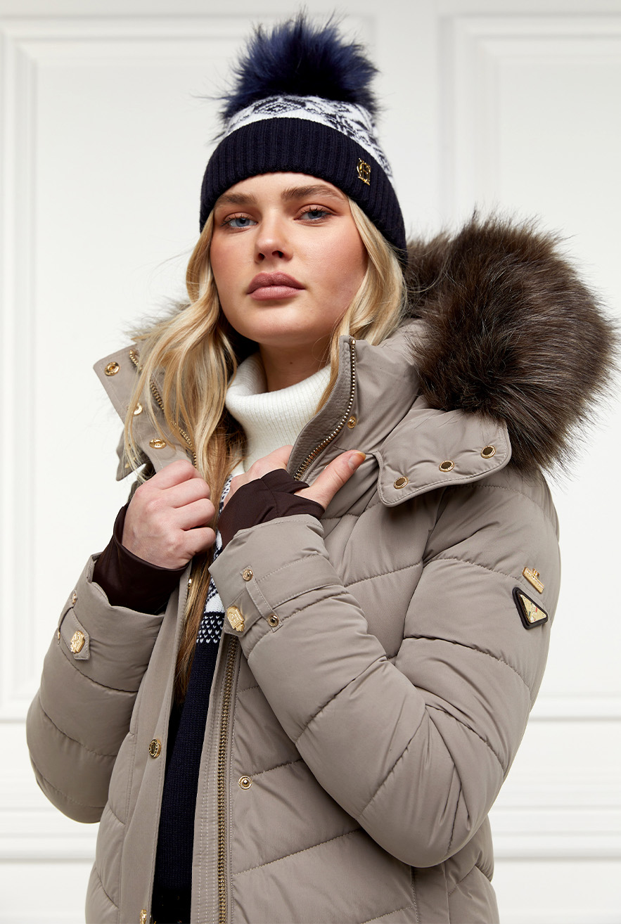 Beatrice Bobble Hat (Ink Navy)