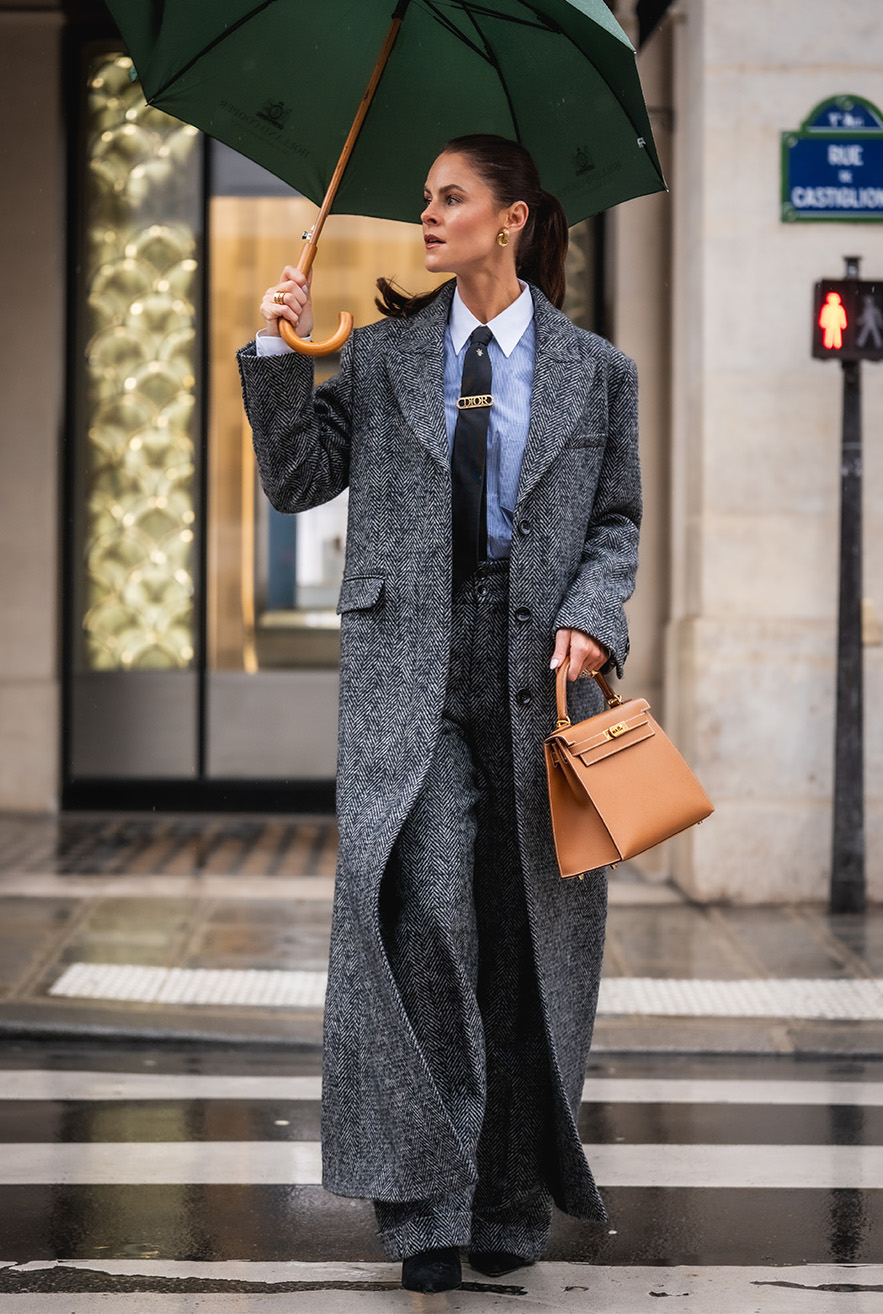 The Kelly Coat (Ebony Herringbone)