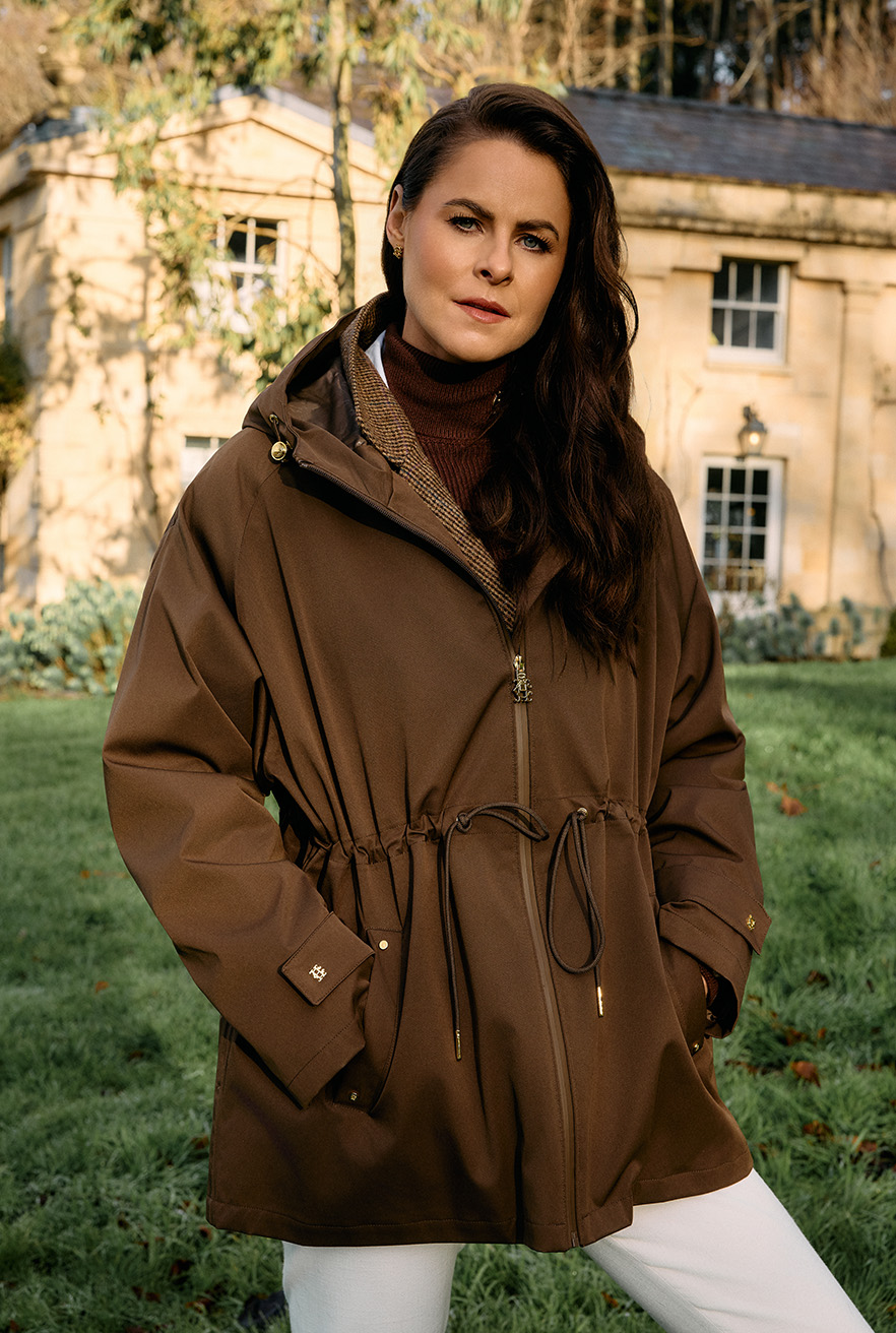 One-Size Lightweight Waterproof Parka (Chestnut)