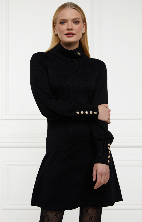 Chamonix Fit & Flared Dress (Black)