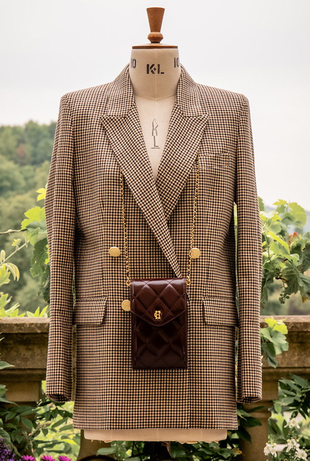 Knightsbridge Quilted Phone Pouch (Chestnut Leather)